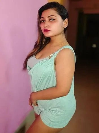 Curvy call girls Noida Extension